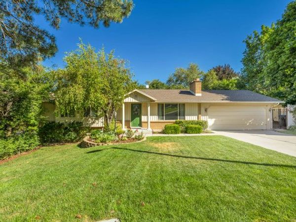 299 E 700 S, Farmington, UT 84025