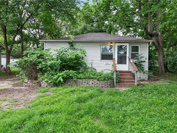 530 S Willow Avenue, Independence, MO 64053