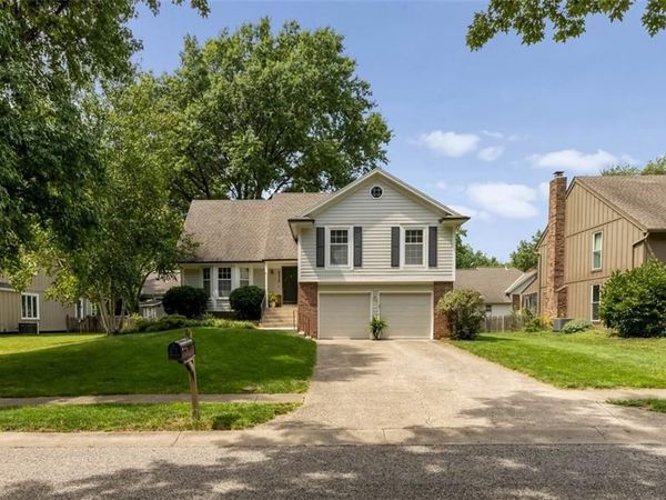 8516 DARNELL Street, Lenexa, KS 66215