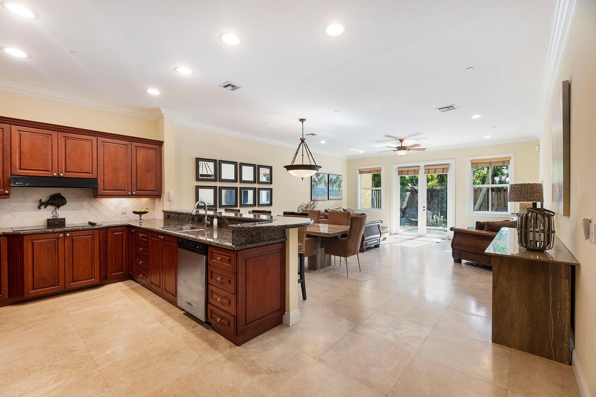 1421 NE 26th Avenue, Fort Lauderdale, FL 33304 Photo