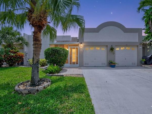 9095 Flynn Circle, Unit 6, Boca Raton, FL 33496