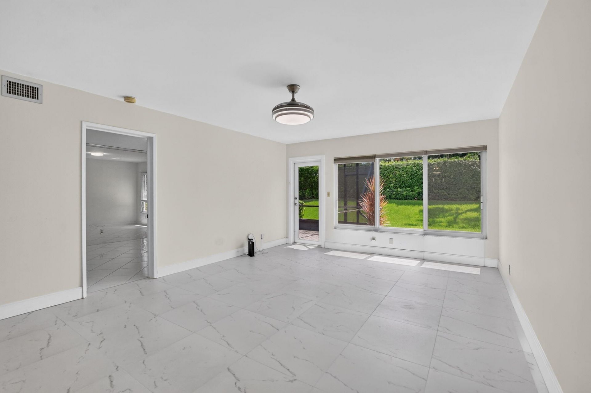9095 Flynn Circle, Unit 6, Boca Raton, FL 33496 Photo