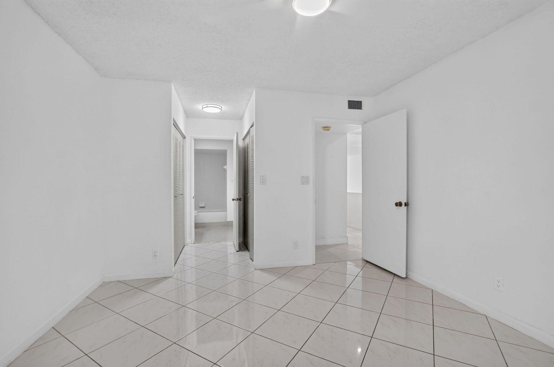 9095 Flynn Circle, Unit 6, Boca Raton, FL 33496 Photo