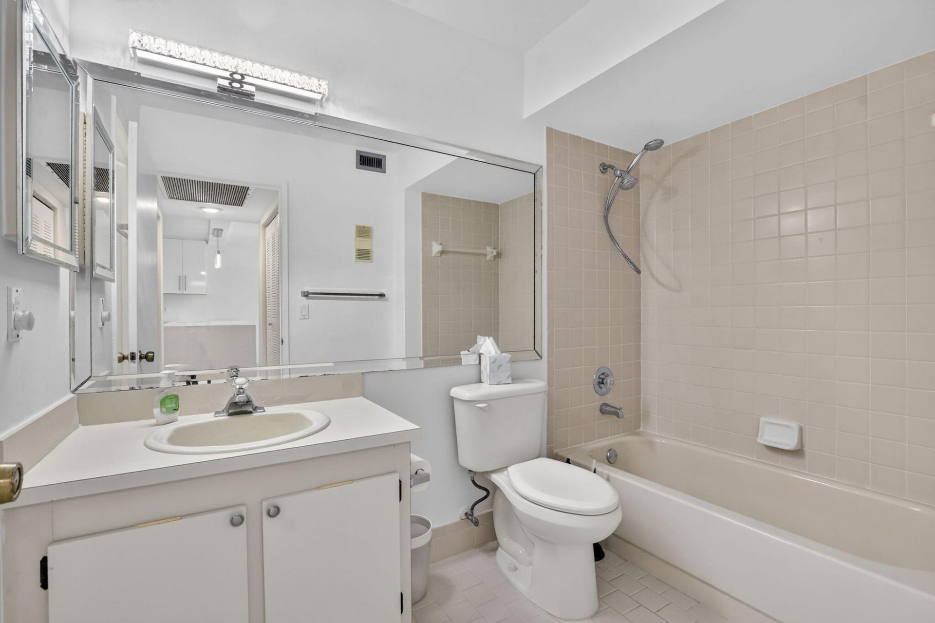 9095 Flynn Circle, Unit 6, Boca Raton, FL 33496 Photo