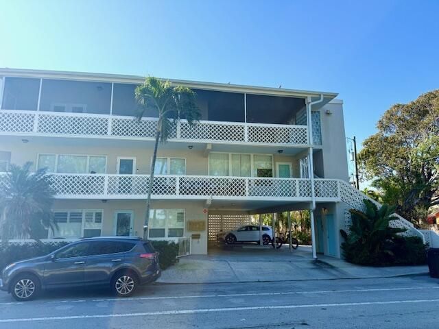131 N Golfview Road, Unit 4, Lake Worth, FL 33460 Photo