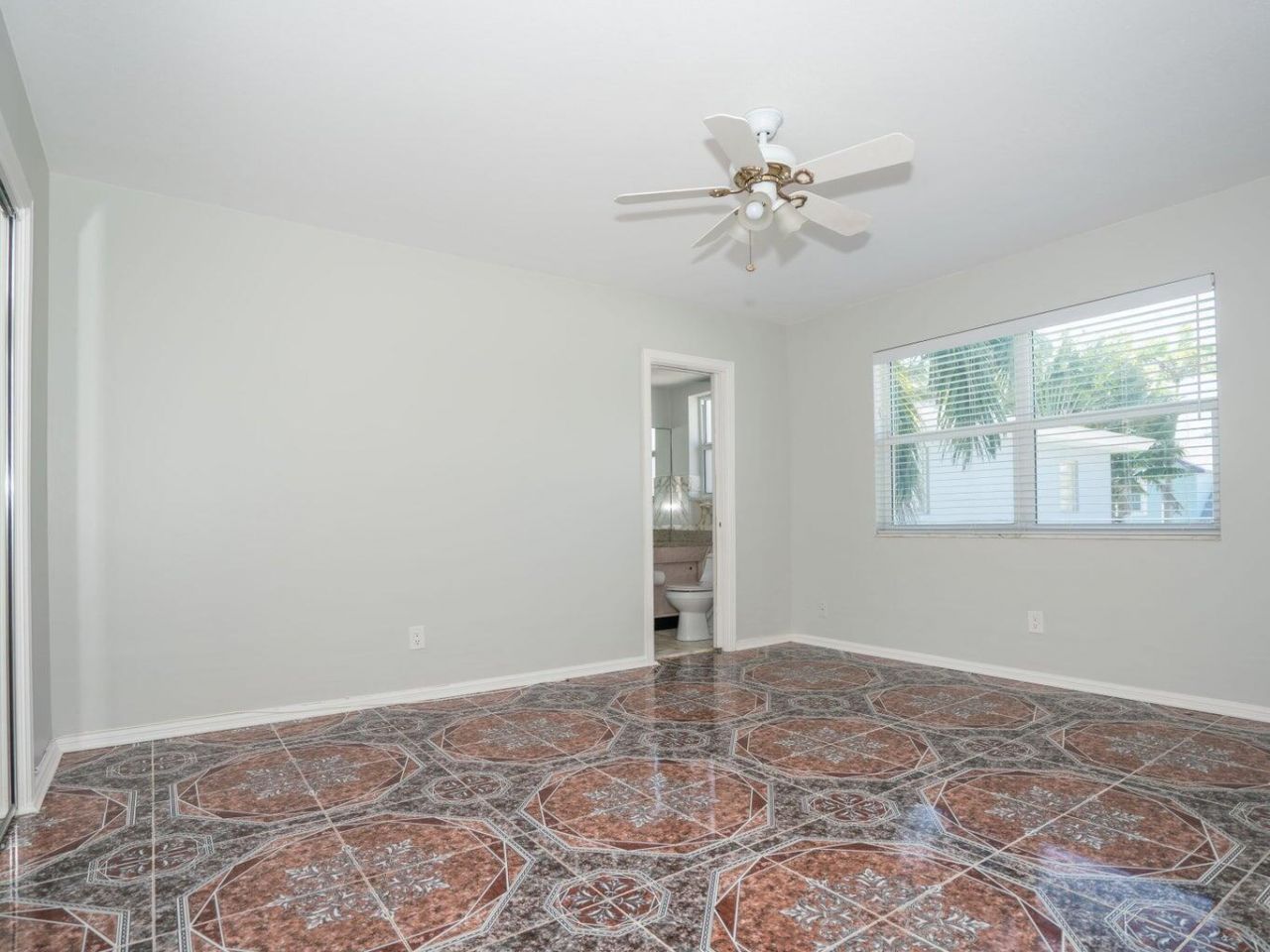 131 N Golfview Road, Unit 4, Lake Worth, FL 33460 Photo