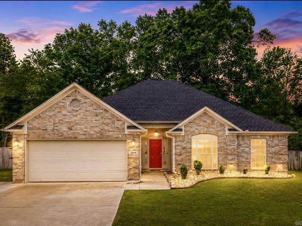 2609 Shadowcreek Drive, Bryant, AR 72022