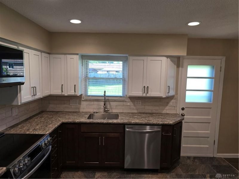 1617 Belvo Road, Miamisburg, OH 45342 Photo 16