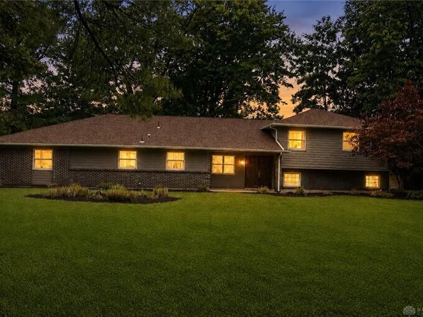 740 W Whipp Road, Washington TWP, OH 45459