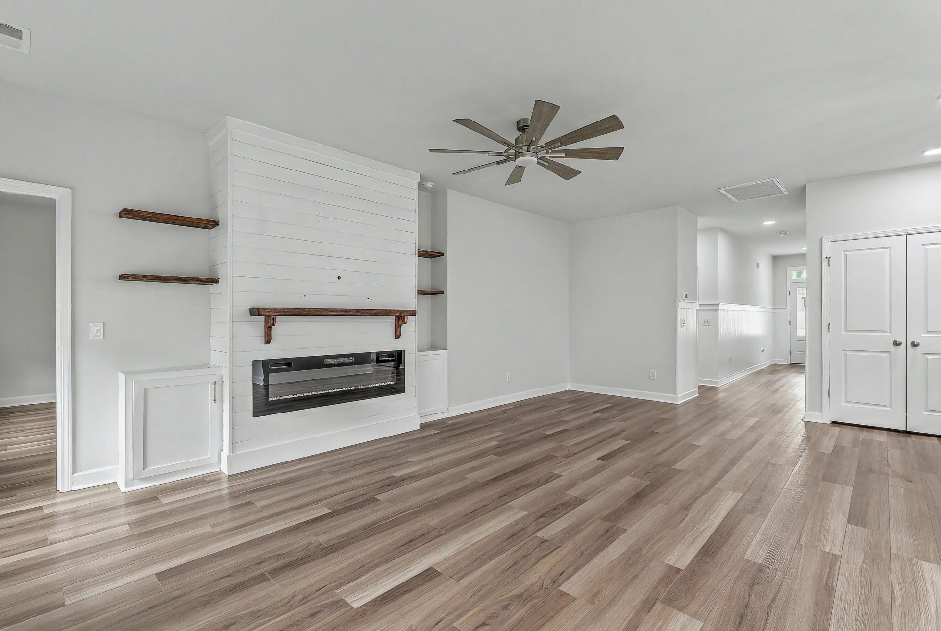 1423 Arabella Street Photo 13