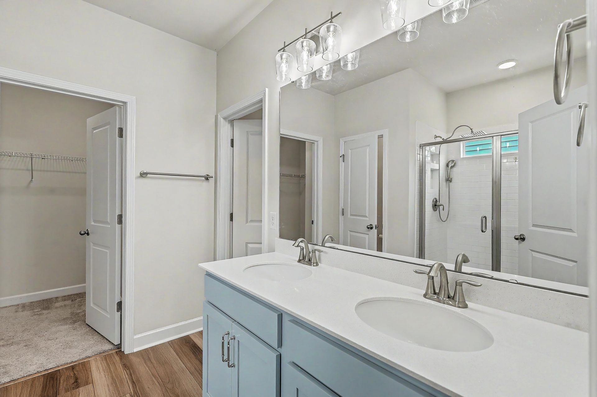 1423 Arabella Street Photo 25