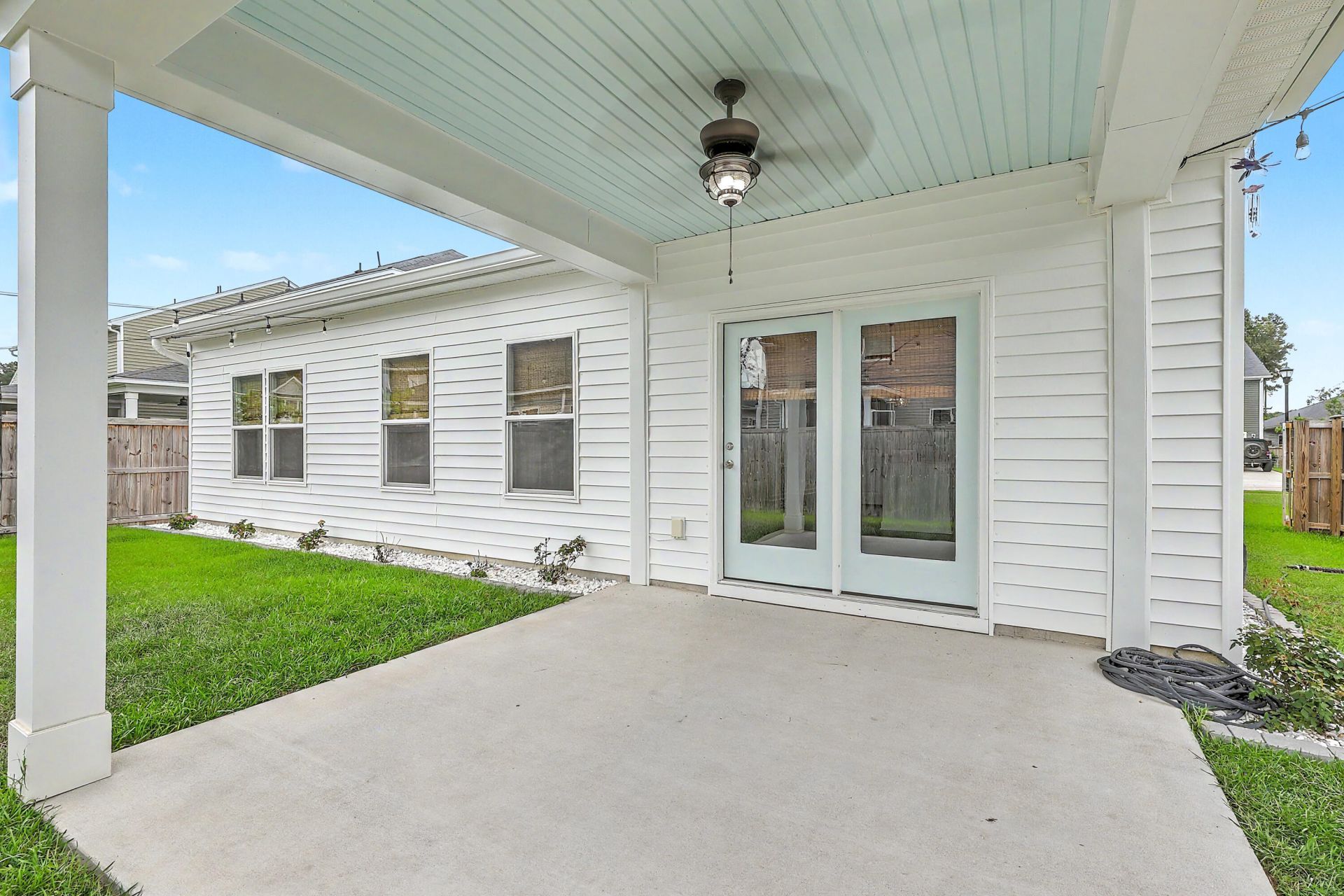 1423 Arabella Street Photo 29