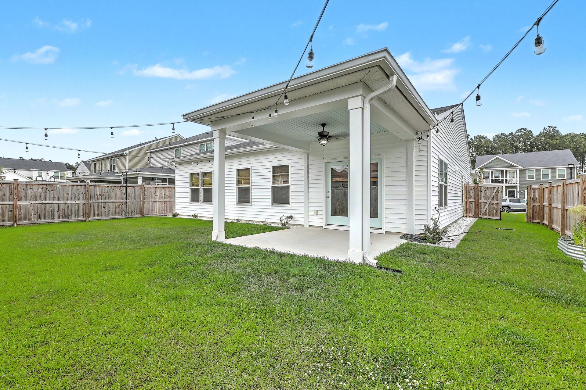 1423 Arabella Street Photo 30