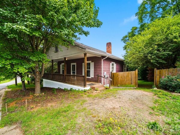 25 Central Avenue, Granite Falls, NC 28630