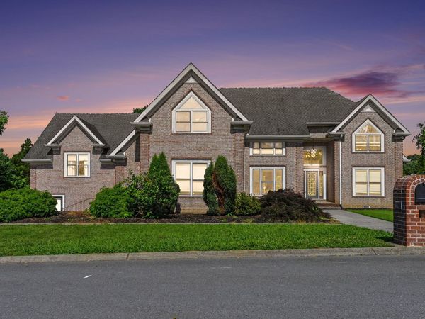 2005 Alan John Way , Lebanon, TN 37087