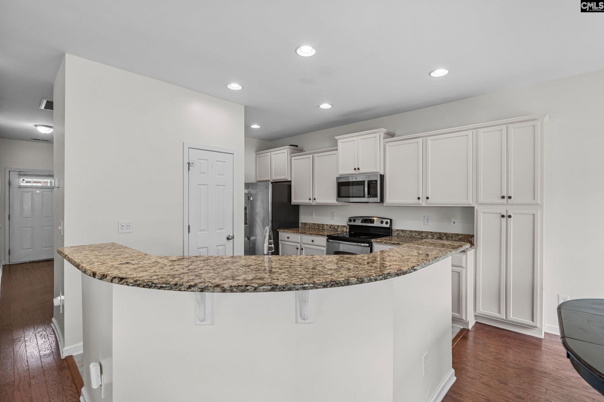 403 Whispering Oak Circle  Photo 10