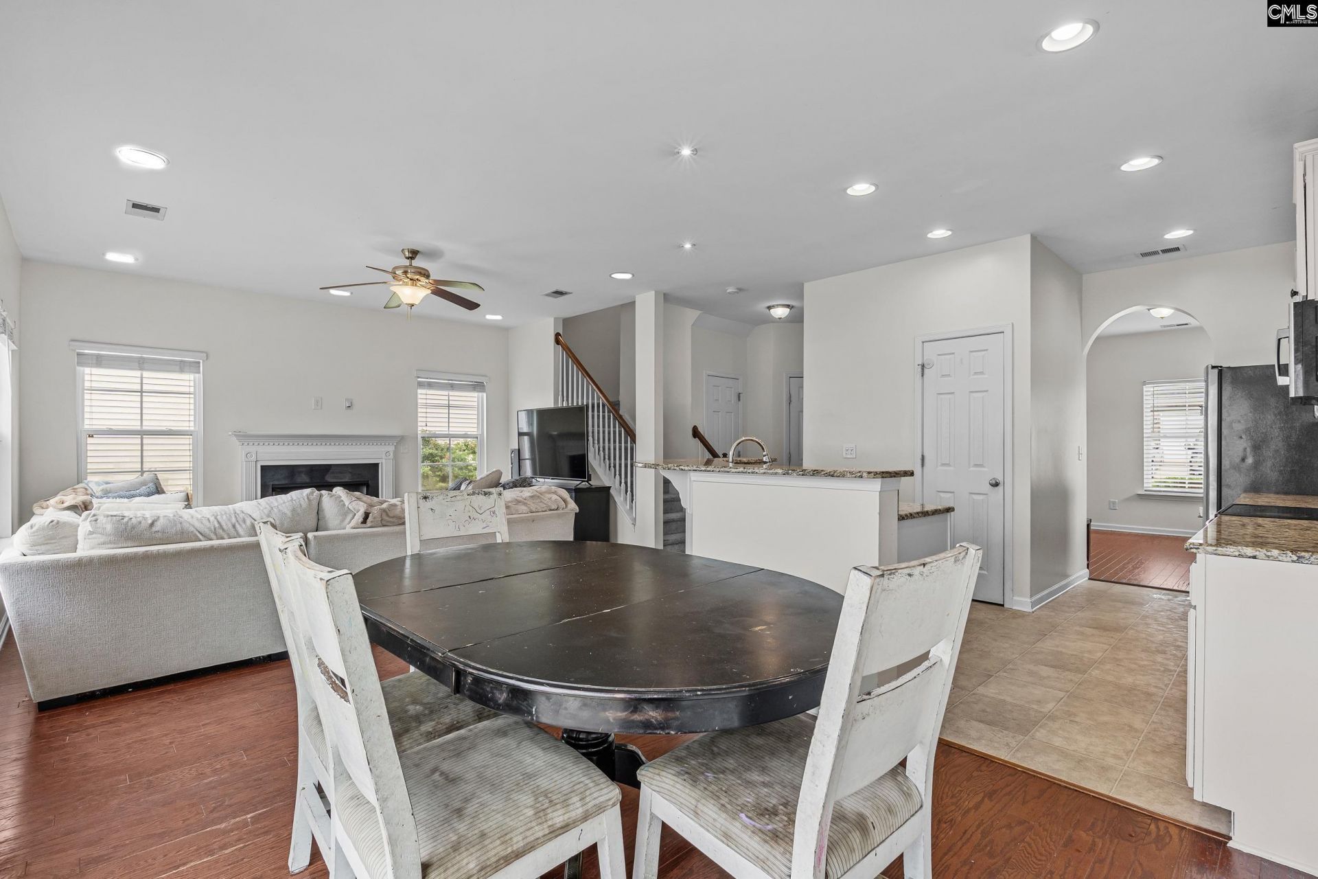 403 Whispering Oak Circle  Photo 11