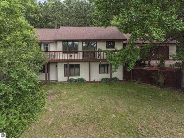 804 Arbutus Drive, Cadillac, MI 49601