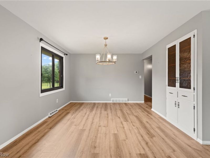 7705 Klein Drive , Middleburg Heights, OH 44130 Photo 13