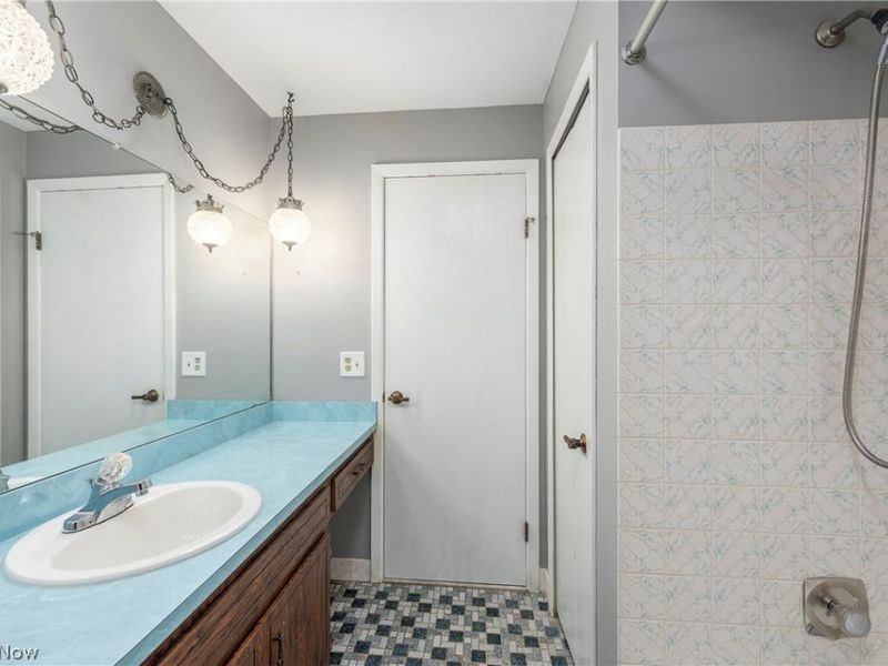 7705 Klein Drive , Middleburg Heights, OH 44130 Photo 24