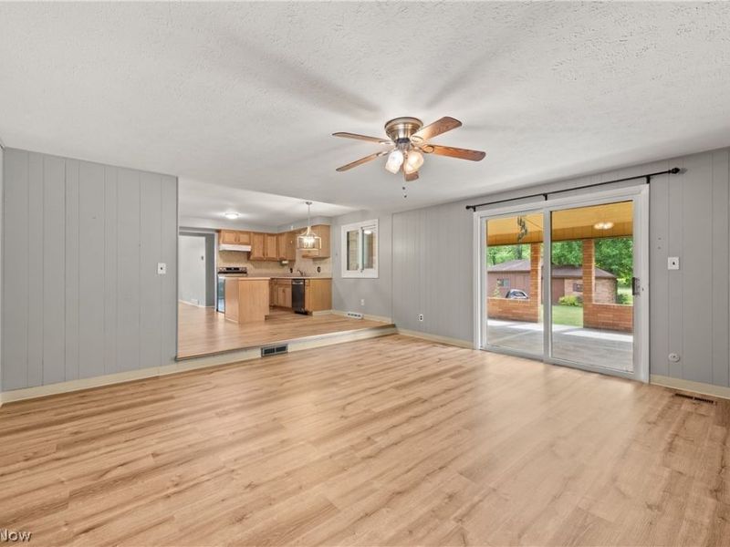 7705 Klein Drive , Middleburg Heights, OH 44130 Photo 4