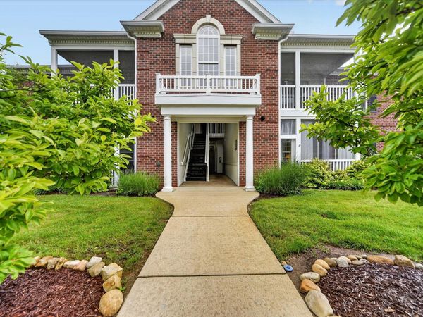 1951 Coventry Circle, Jackson, MI 49201