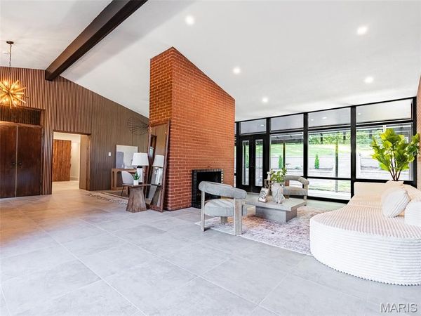 28 Black Oak Drive , Sunset Hills, MO 63127