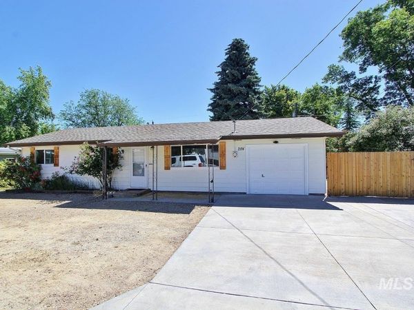 2114 Fry St, Boise, ID 83704