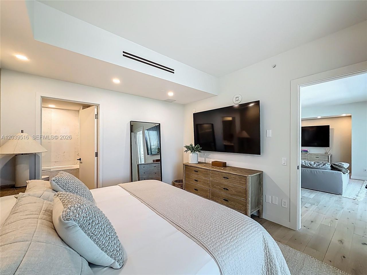 350 Ocean Dr , Unit 305N, Key Biscayne, FL 33149 Photo