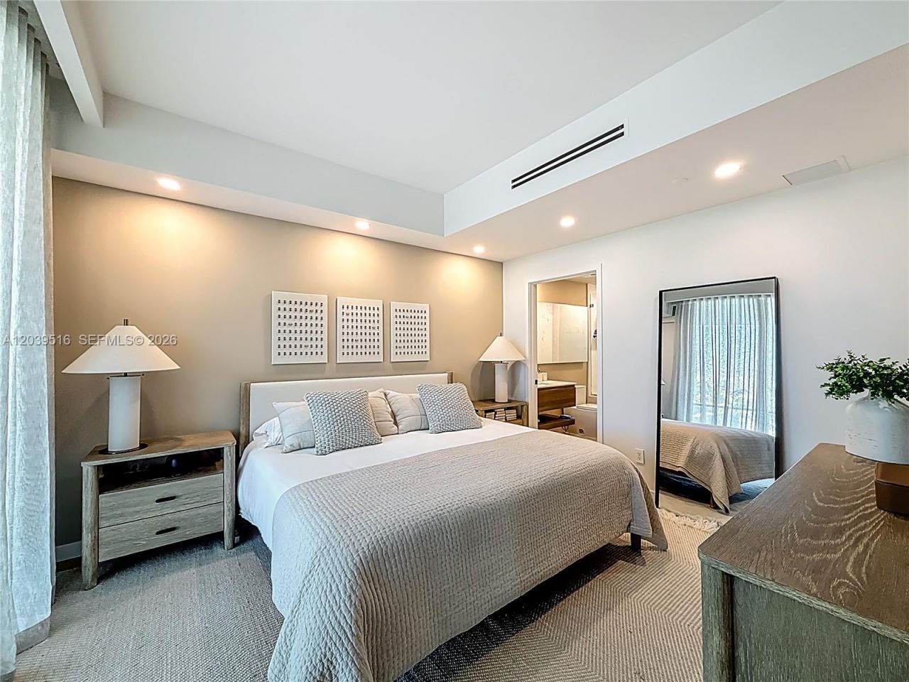 350 Ocean Dr , Unit 305N, Key Biscayne, FL 33149 Photo