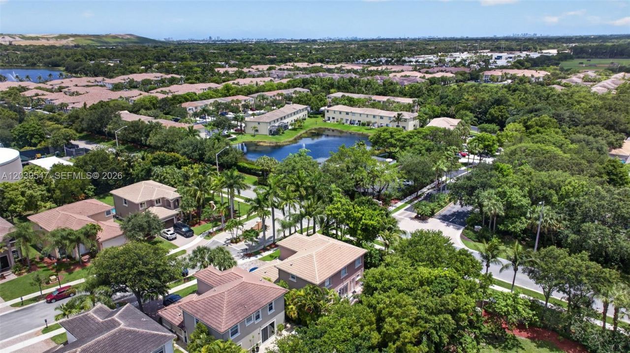 4907 Cypress Way , Coconut Creek, FL 33073 Photo