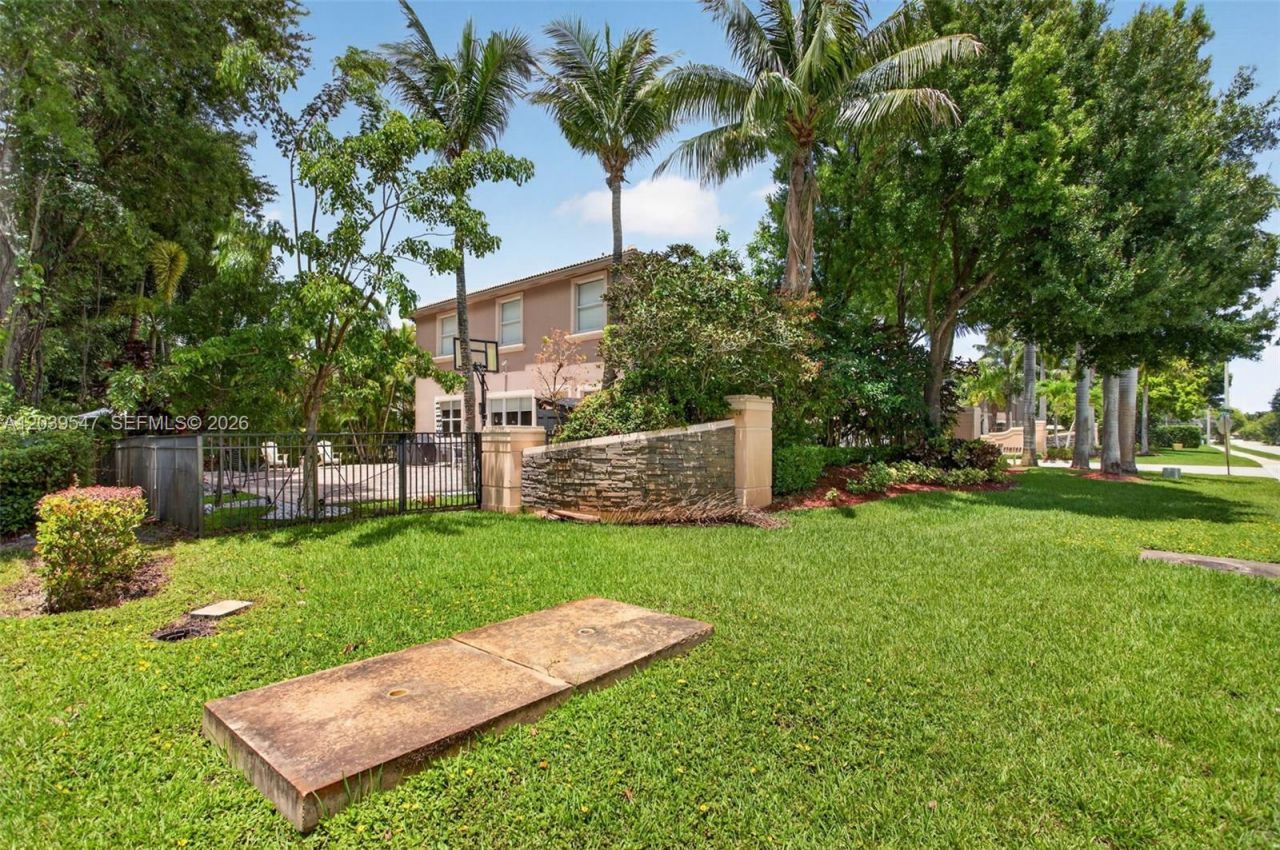 4907 Cypress Way , Coconut Creek, FL 33073 Photo