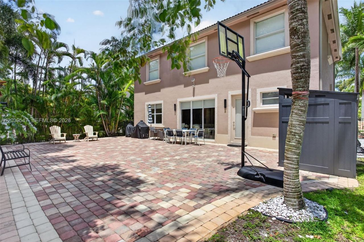 4907 Cypress Way , Coconut Creek, FL 33073 Photo