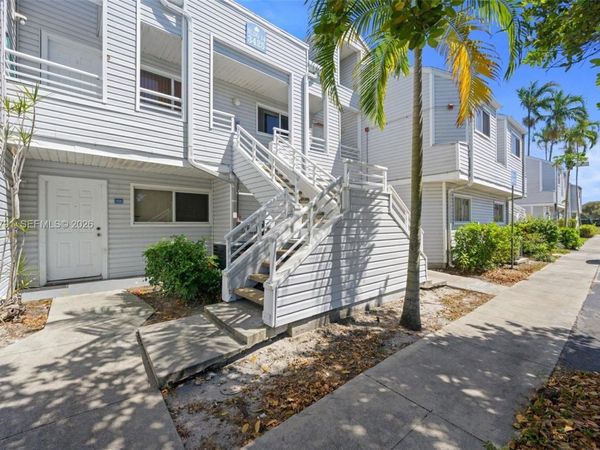 3449 NW 44th St , Unit 108, Oakland Park, FL 33309