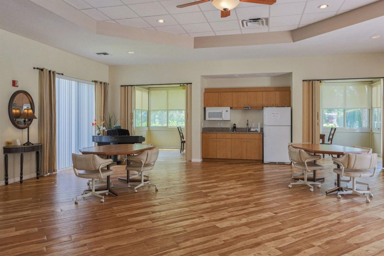 905 Bramley Court, Unit 9, Venice, FL 34293 Photo