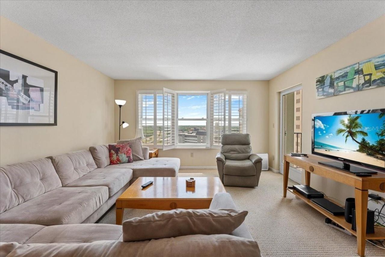 5220 Brittany Drive S, Unit 1501, Saint Petersburg, FL 33715 Photo
