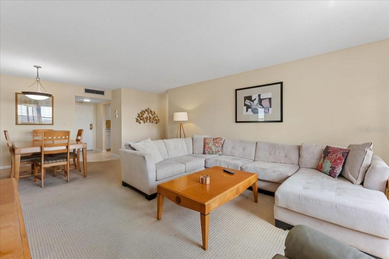 5220 Brittany Drive S, Unit 1501, Saint Petersburg, FL 33715 Photo