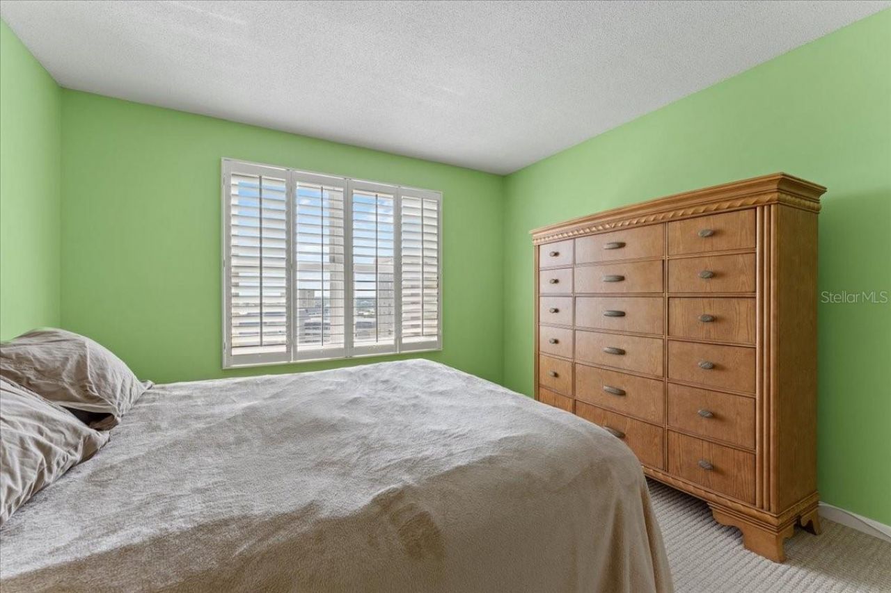 5220 Brittany Drive S, Unit 1501, Saint Petersburg, FL 33715 Photo