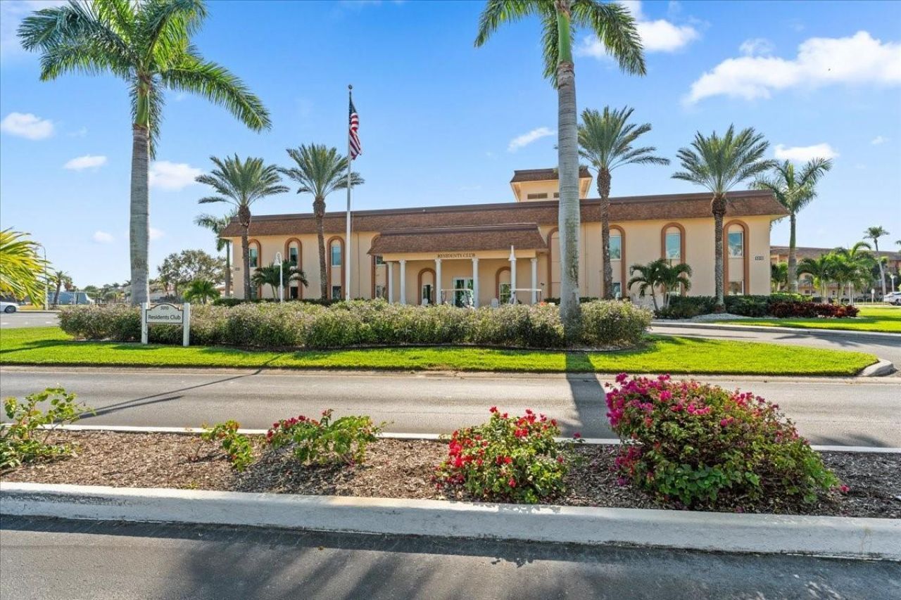 5220 Brittany Drive S, Unit 1501, Saint Petersburg, FL 33715 Photo