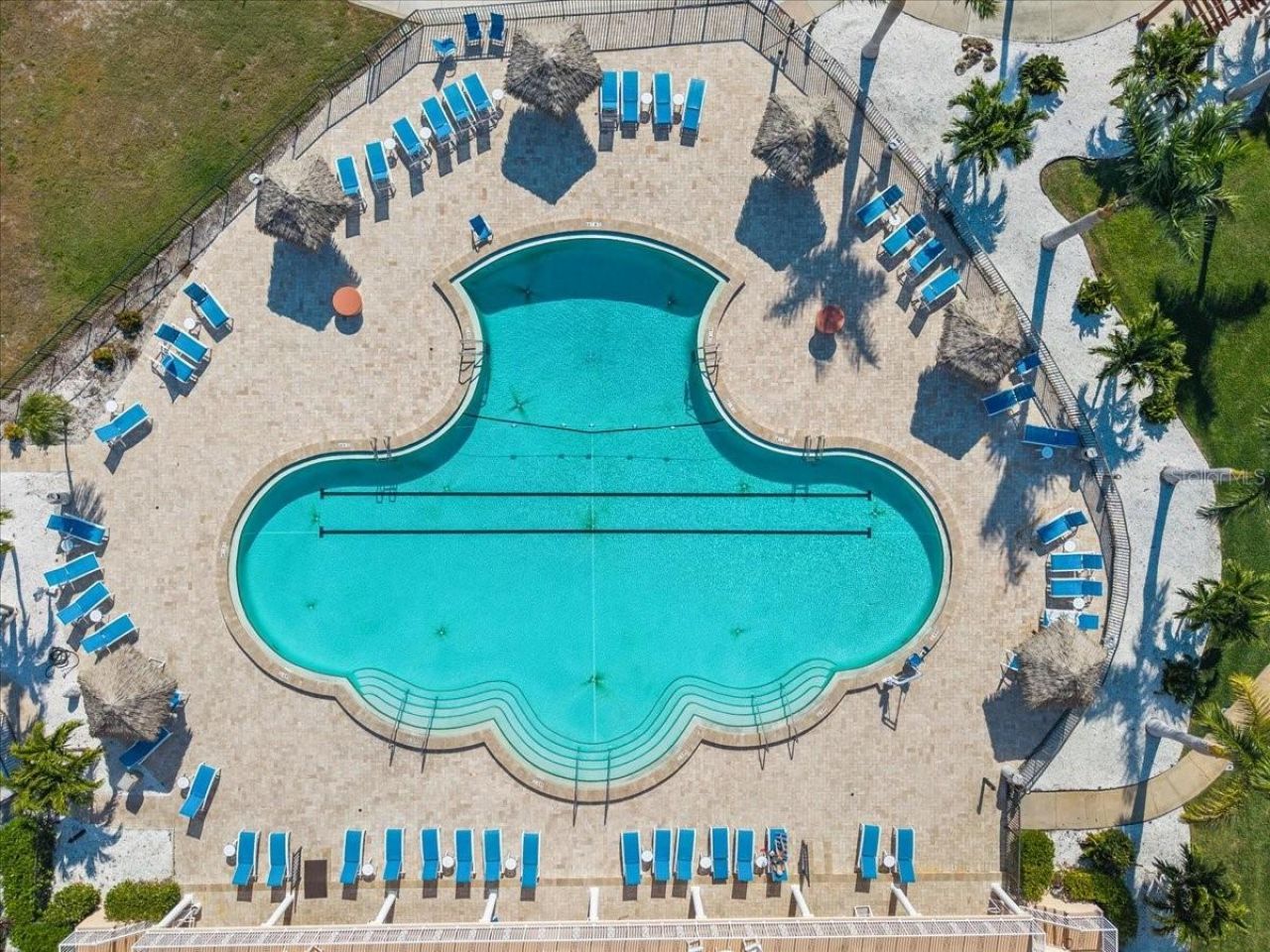 5220 Brittany Drive S, Unit 1501, Saint Petersburg, FL 33715 Photo