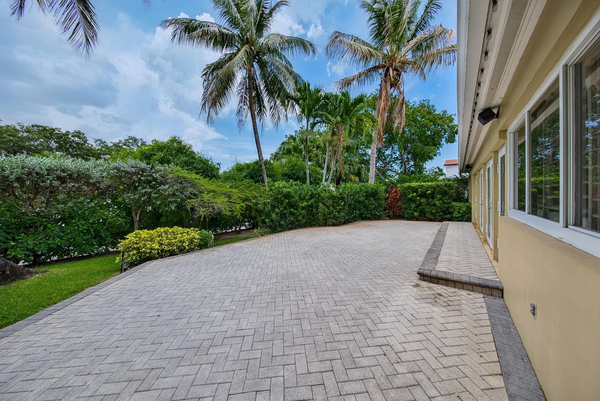 1325 Guava Isle, Fort Lauderdale, FL 33315 Photo