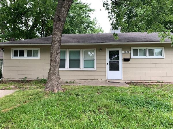 10821 BENNINGTON Avenue, Kansas City, MO 64134
