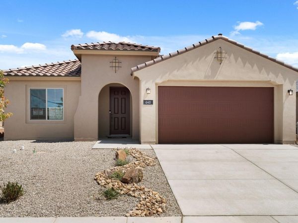 640 Amatista Loop SE, Rio Rancho, NM 87124