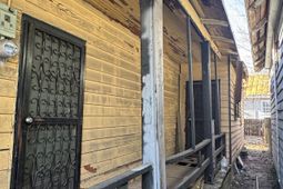 90 Romney Street photo 4