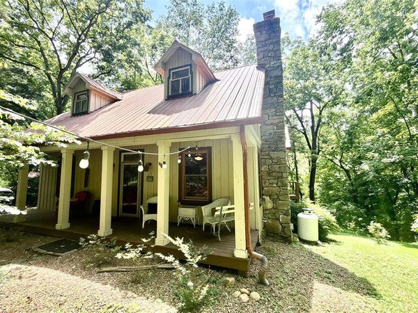 6300 Cemetery Road , Scottsville, KY 42164