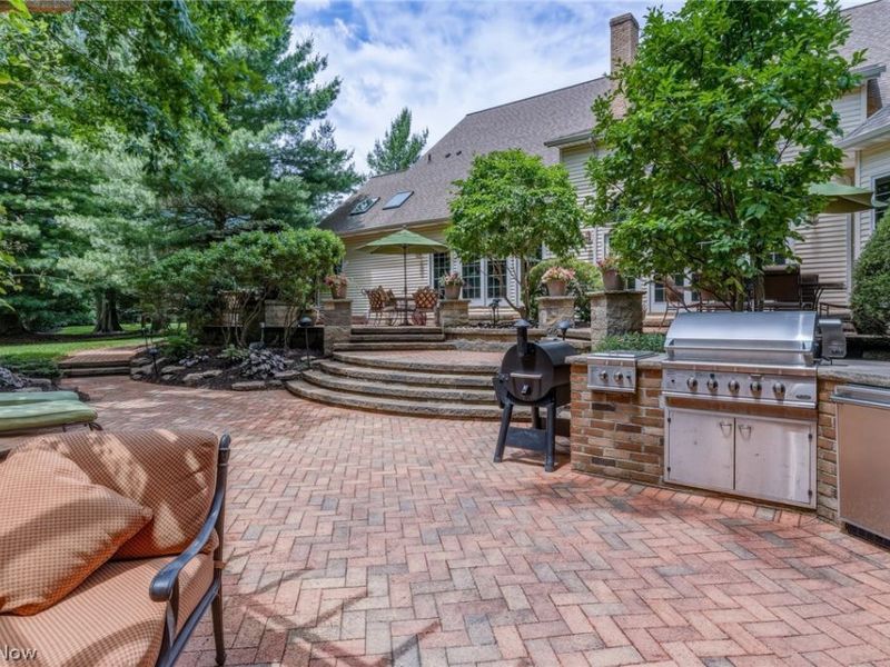 5808 Pinehurst Court, Highland Heights, OH 44143 Photo 18