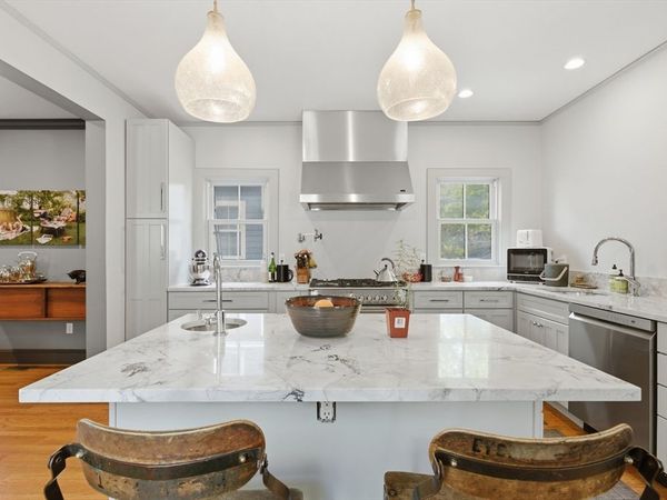 32 Tremont St, Unit 1, Cambridge, MA 02139