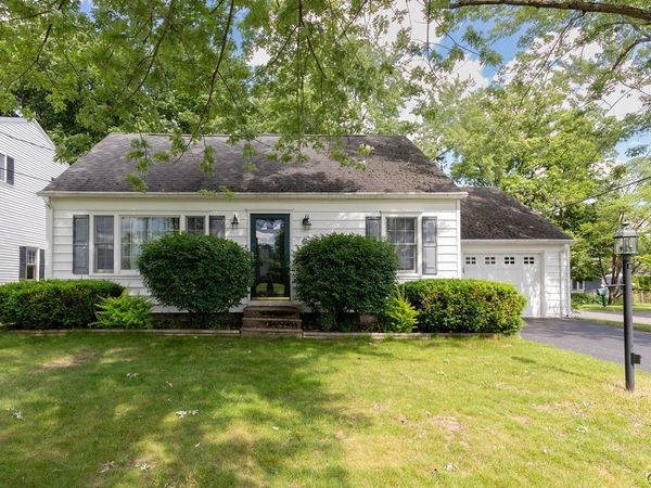329 Sunset Drive , East Syracuse, NY 13057