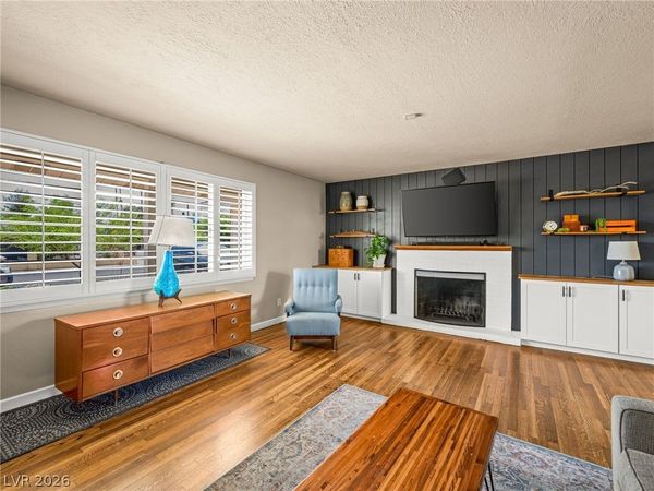 801 Griffith Avenue , Las Vegas, NV 89104