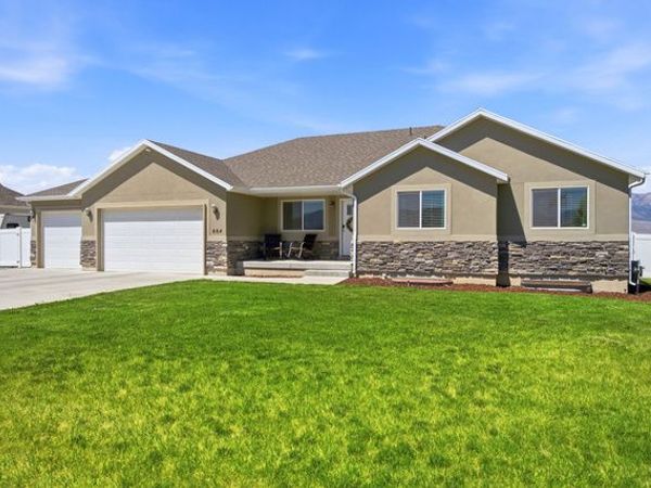 664 S SADDLE RD, Grantsville, UT 84029